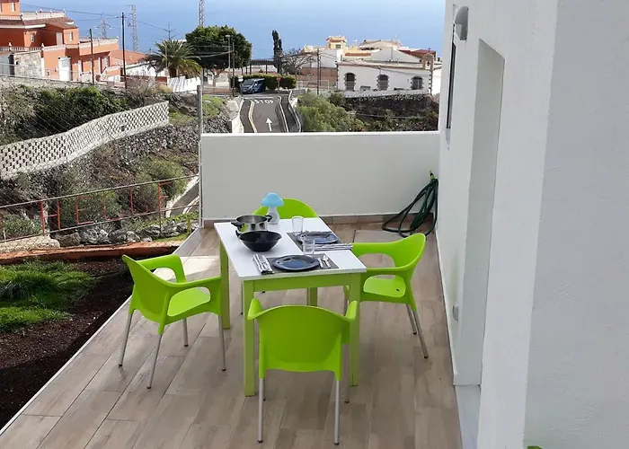 Modern With Private Pool Апартаменти *