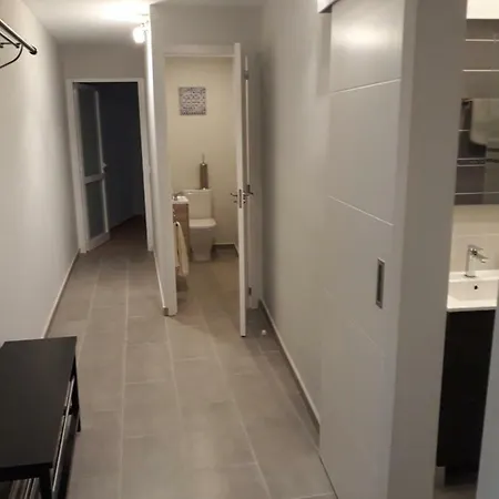 Modern With Private Pool *