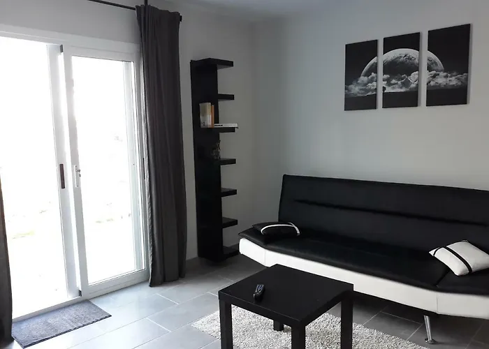 Modern With Private Pool Appartamento